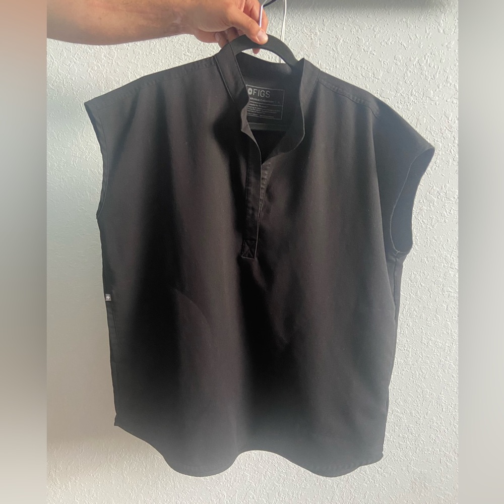 USED FIGS Rafaela scrub top